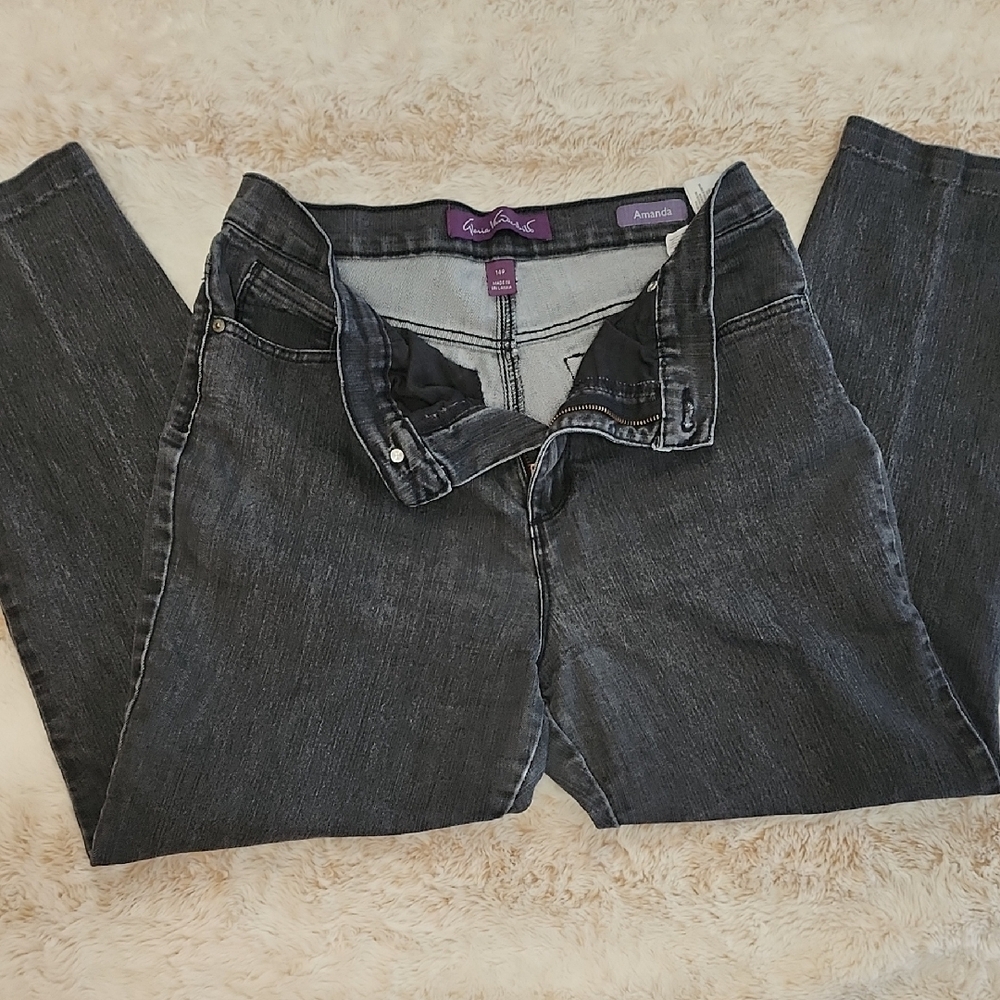 Gloria Vanderbilt Black Straight Leg Jeans Classic Style